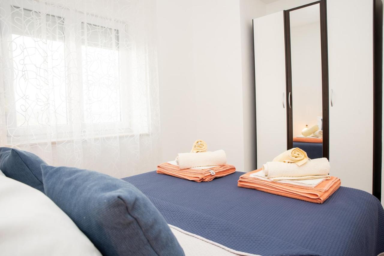 Apartmani Silvana&Vera Senj  Bagian luar foto